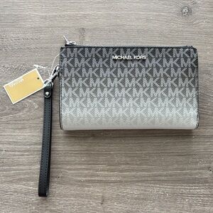 Michael Kors Double Zip Phone Wristlet Wallet ( Black ombré)